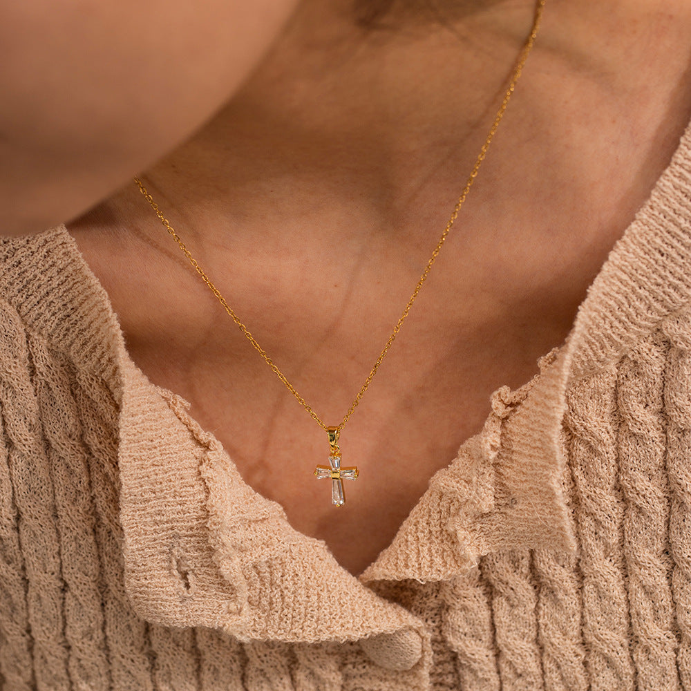 European And American Ins Style 18K Gold Stainless Steel Inlaid White Zircon Square Geometric Pendant Necklace - FASHIONKULTUR
