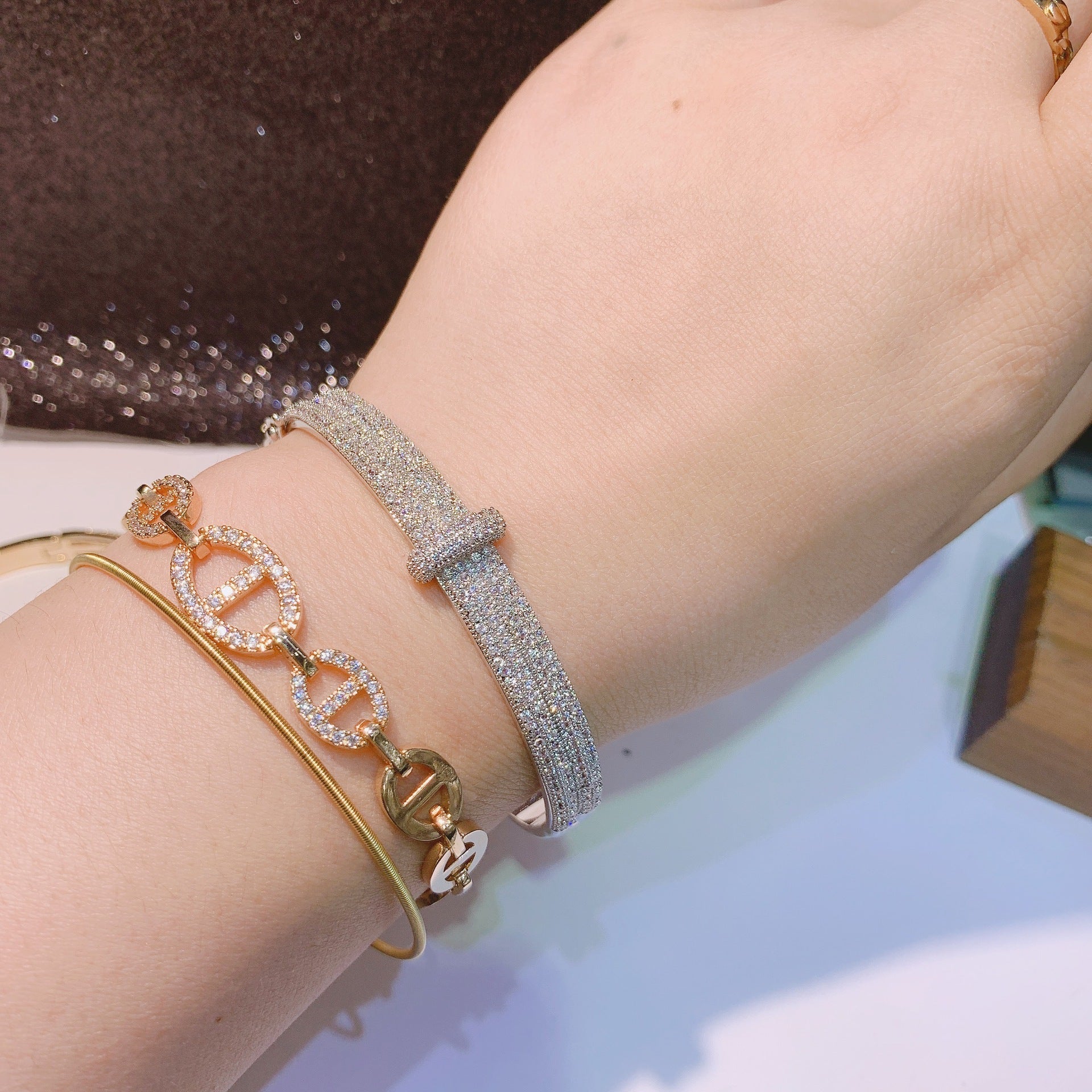 Fashion Simple Micro-inlaid Lock Exquisite Bracelet - FASHIONKULTUR