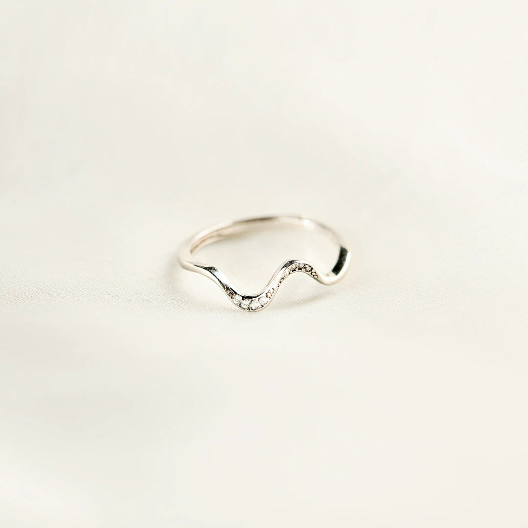Women's Fashion S925 Silver Simple Wave Ring - FASHIONKULTUR