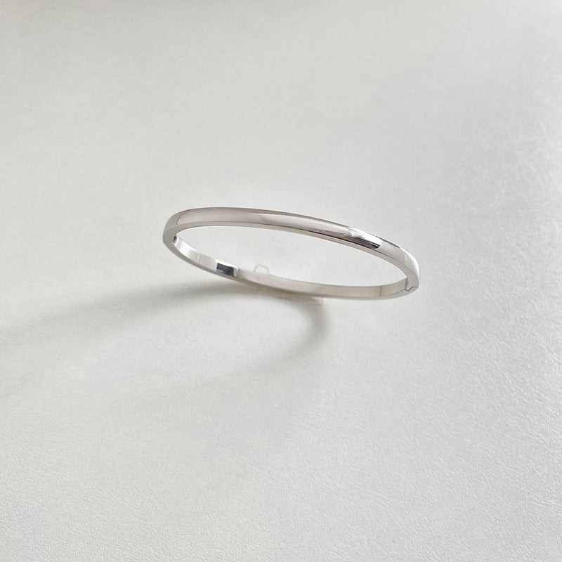 Retro Minimalistic Buckle Simple Bracelet Gold Bracelet - FASHIONKULTUR