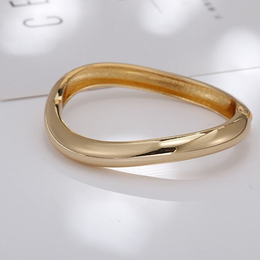 Asymmetric Simple High-grade Irregular Zinc Alloy Bracelet - FASHIONKULTUR