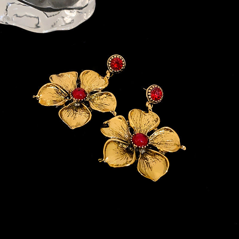 Fashionable Golden Vintage Flower Earrings - FASHIONKULTUR