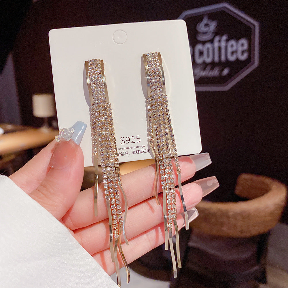 Sterling Silver Needle Light Luxury Pearl Earrings Graceful Personality - FASHIONKULTUR