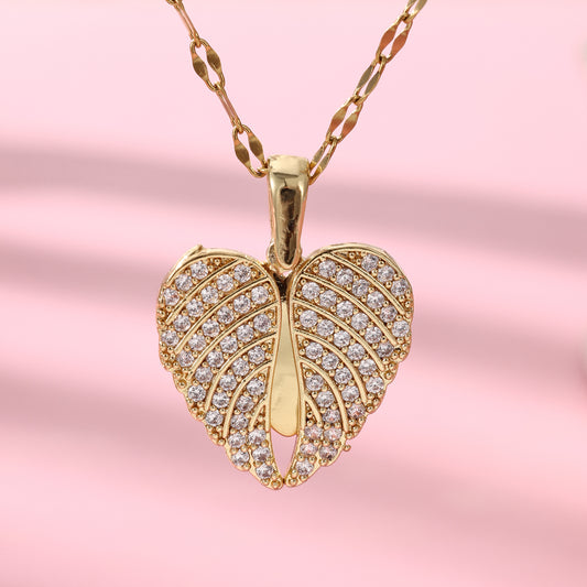 Personalized Open Close Love Necklace Creative Peach Heart Wings Collar Chain Micro Inlaid Zircon Stone Can Open Close - FASHIONKULTUR
