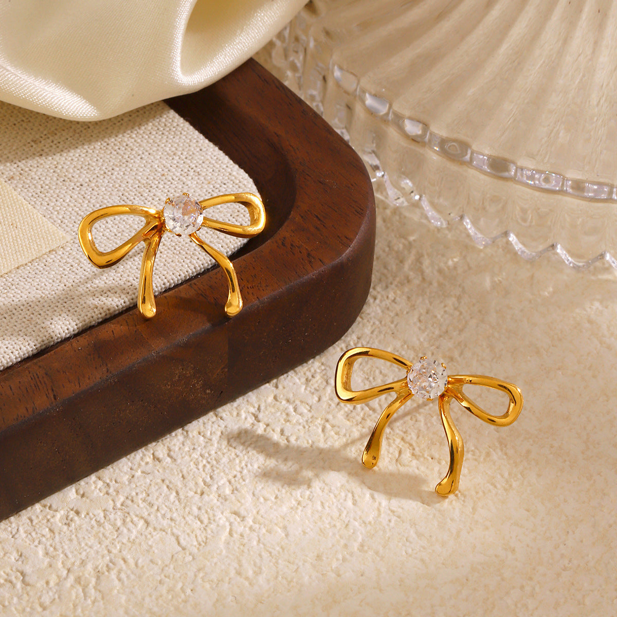 European And American Ins Style Fashion Popular Bow Stud Earrings 18K Gold-plated Zircon - FASHIONKULTUR