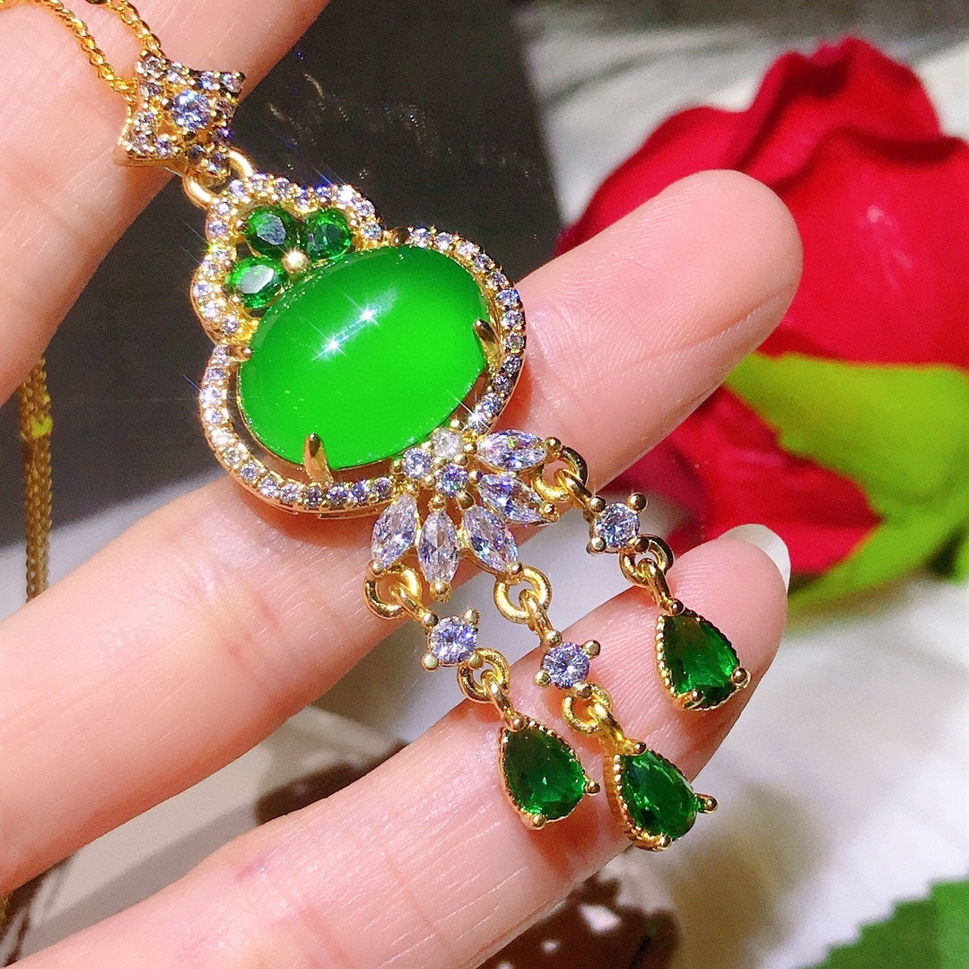 Luxury Inlaid Natural Ice Sun Green Chalcedony Pendant - FASHIONKULTUR