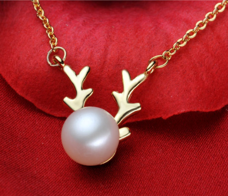 Small Elk Pearl Pendant - FASHIONKULTUR