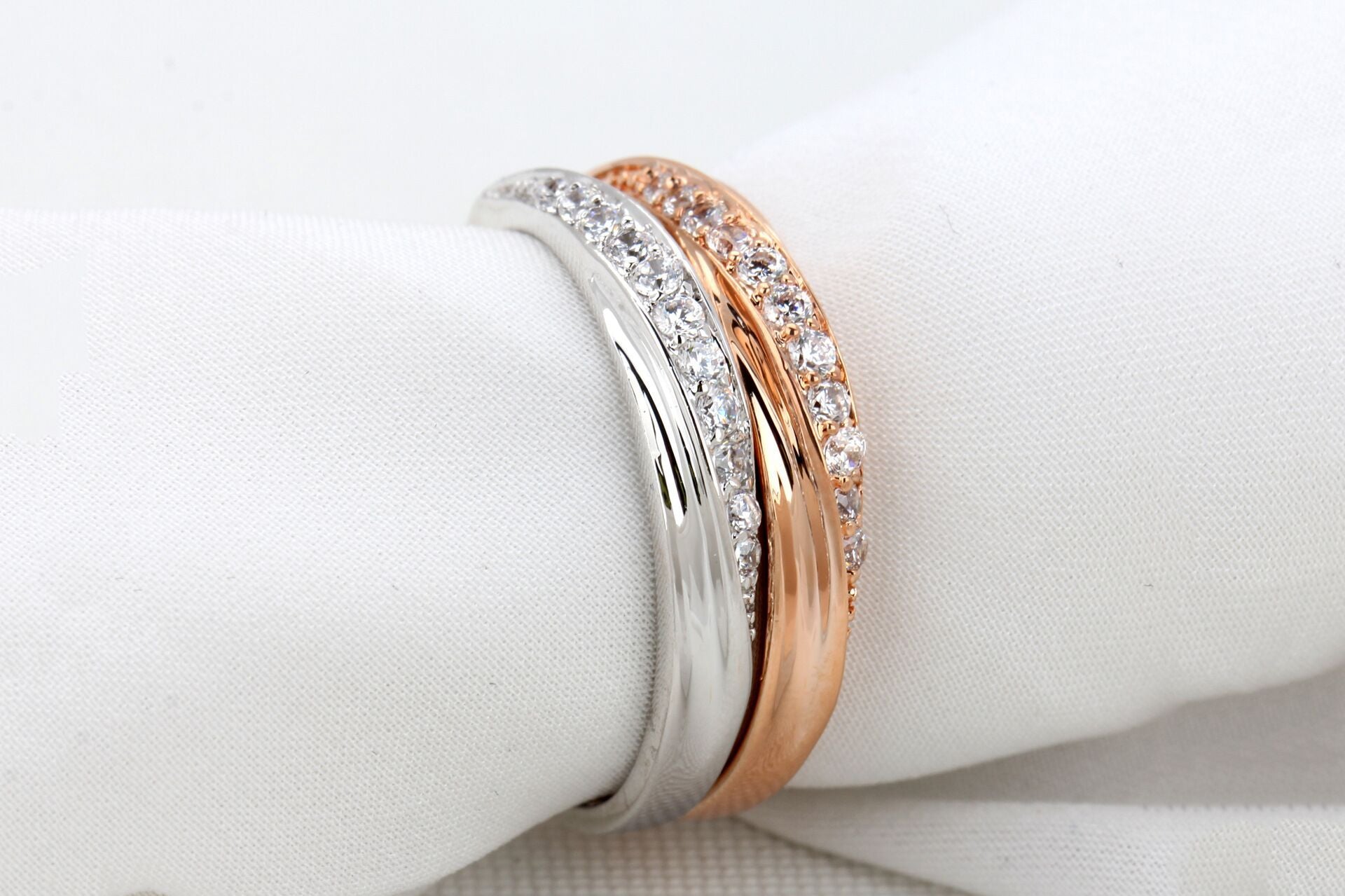 Korean version of the popular single row diamond jewelry micro inlaid zircon rose gold women's ring - FASHIONKULTUR