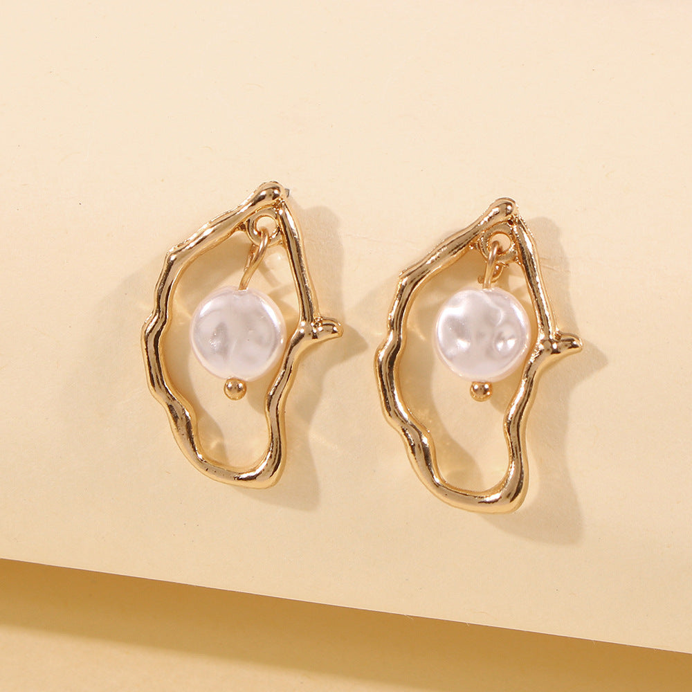 Irregular Pearl Earrings - FASHIONKULTUR