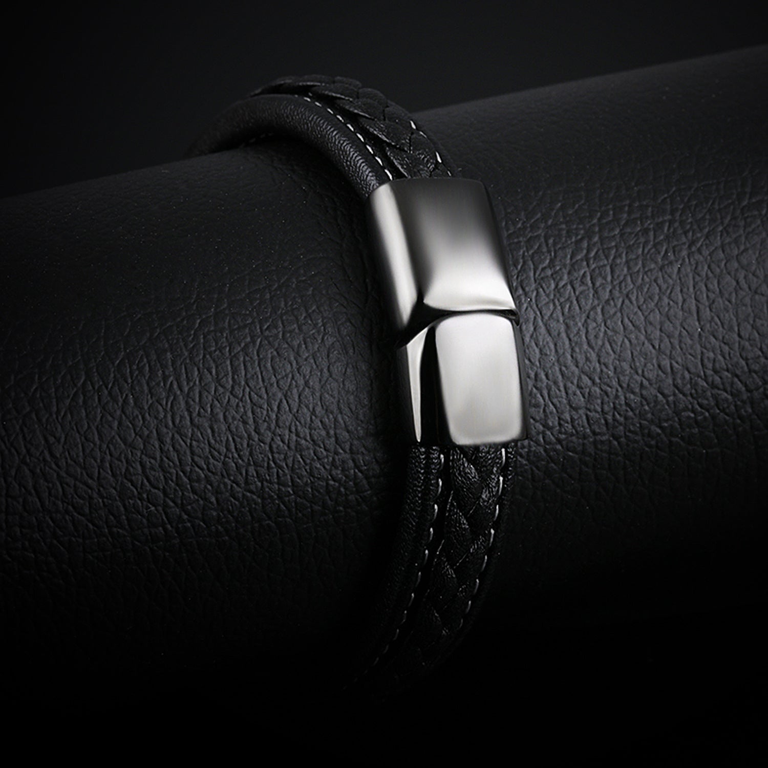 Black titanium steel bracelet - FASHIONKULTUR