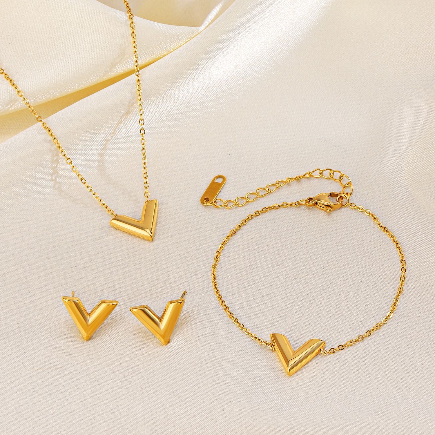 Gold-plated Stainless Steel V-shaped Jewelry Set - FASHIONKULTUR