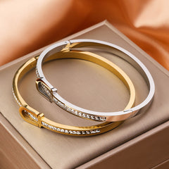 Gold Plating Exquisite Stainless Steel Bracelet Fashion Bracelet & Bangles For Women Lady Jewelry Charm Valentine's Gift