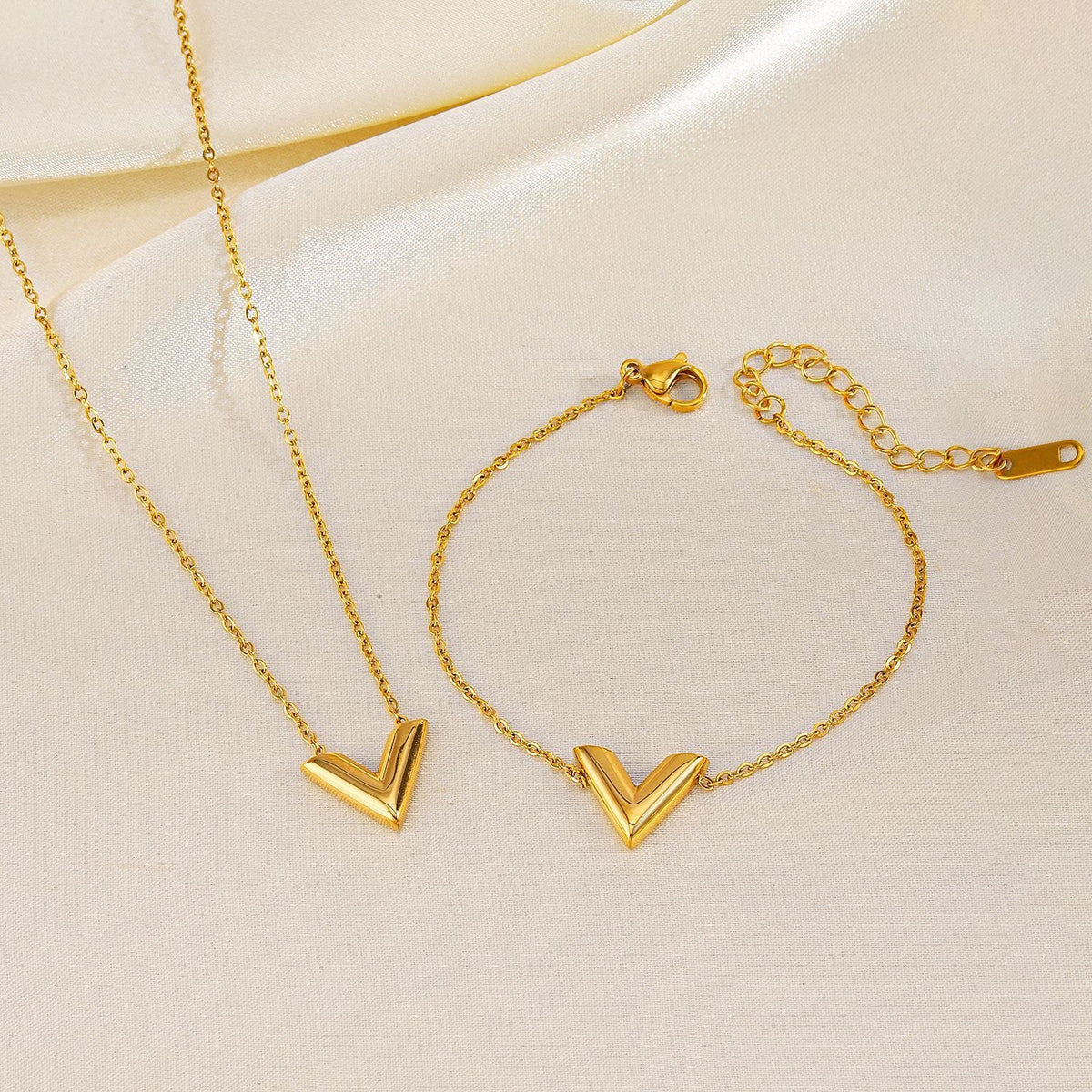 Gold-plated Stainless Steel V-shaped Jewelry Set - FASHIONKULTUR