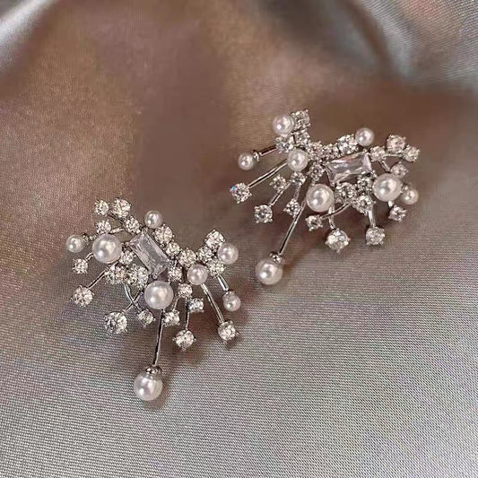 Fashion And Fully-jewelled Pearl Stud Earrings - FASHIONKULTUR