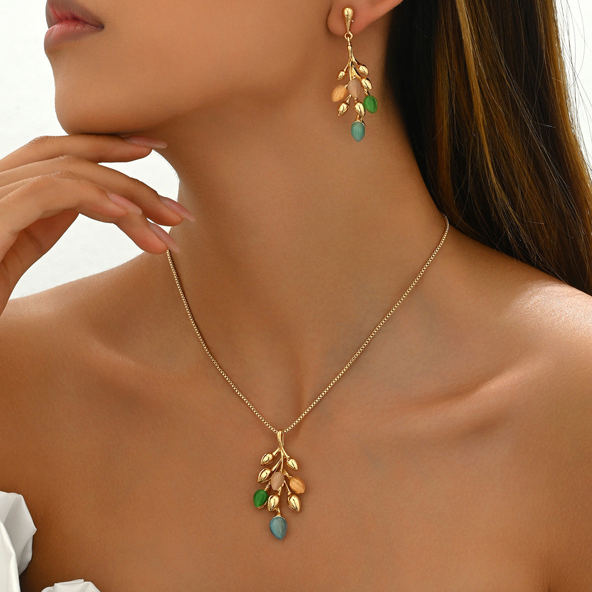 Women's Earrings Necklace Jewelry Suit Wheat