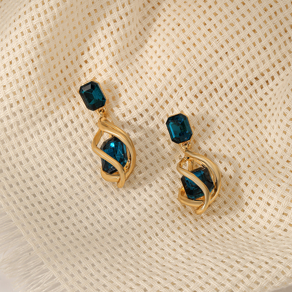 Retro Creative Fashion Emerald Women's Stud Earrings - FASHIONKULTUR