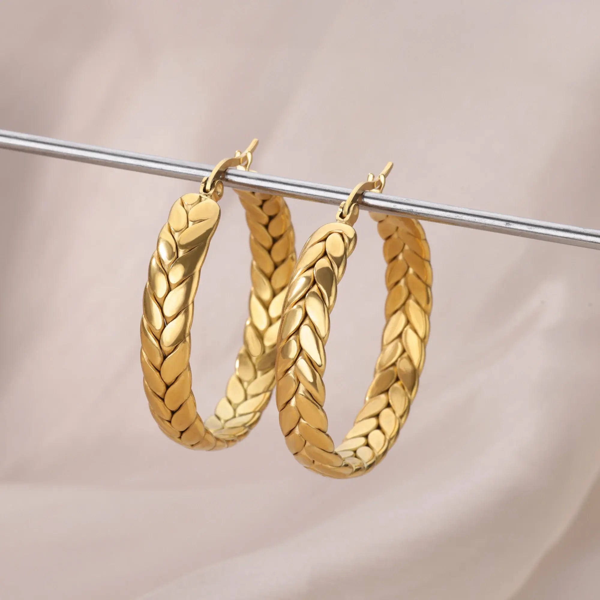 Classic Twist Earrings - FASHIONKULTUR