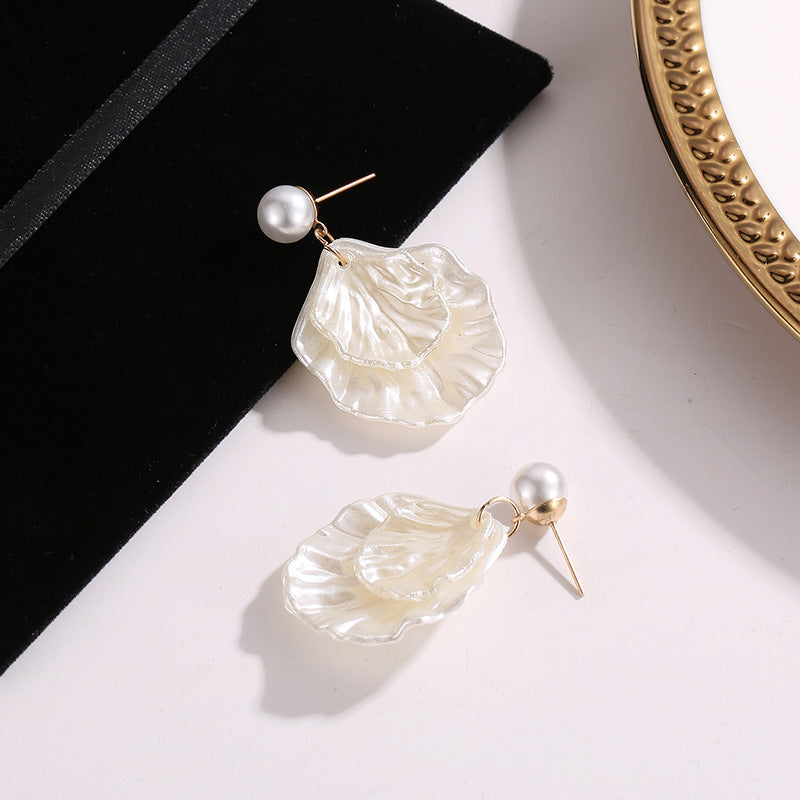 New Style Pearl Shell Earrings For Ladies - FASHIONKULTUR